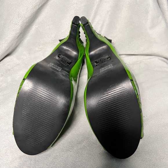 American Nightmare | Iron Fist x Just Fab | Green Skull Platform Heels - Picture 5 of 5